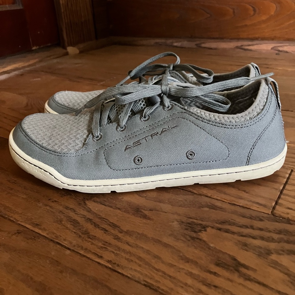 Astr Women’s Gray Canvas Lace-Up Sneakers